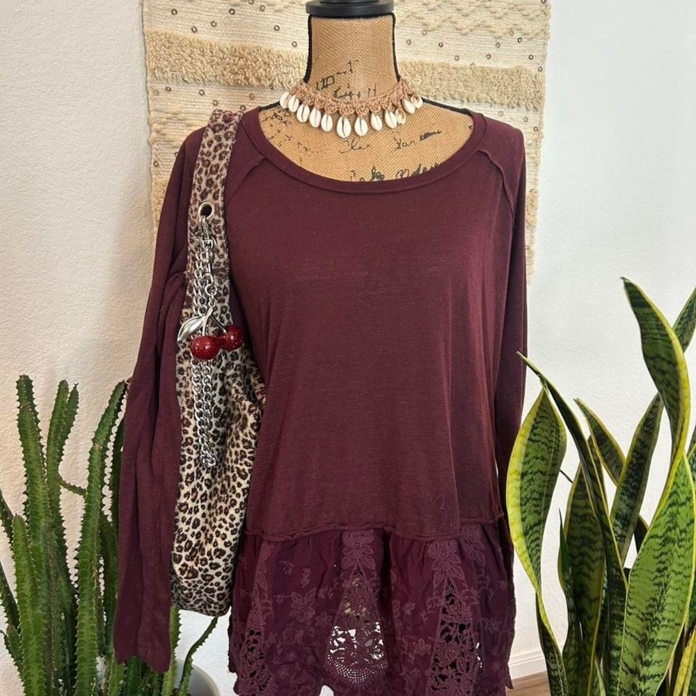 Plum Burgundy linen top with cotton lace scalloped trim and lace up sides
